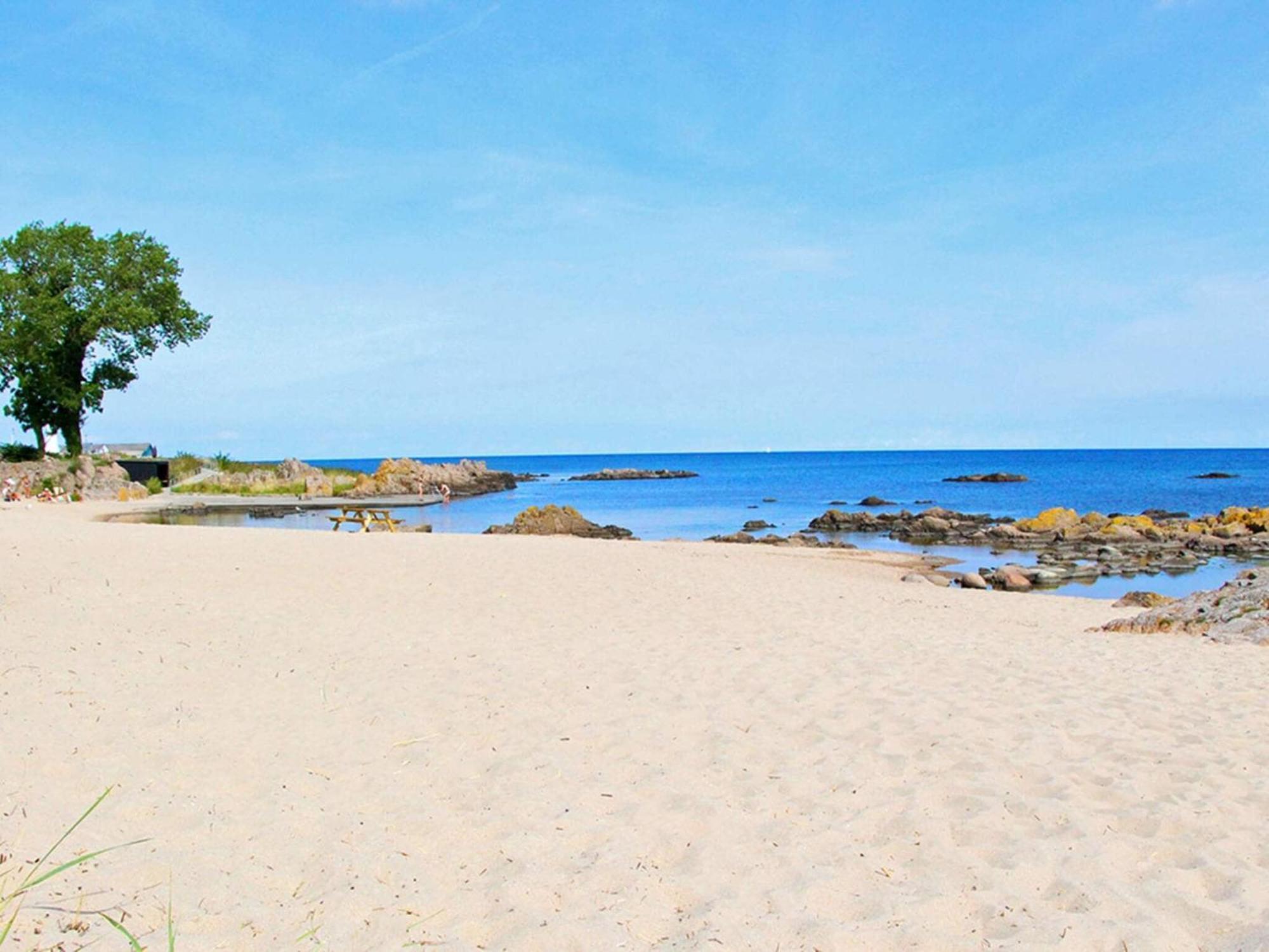 6 Person Holiday Home In Allinge エクステリア 写真